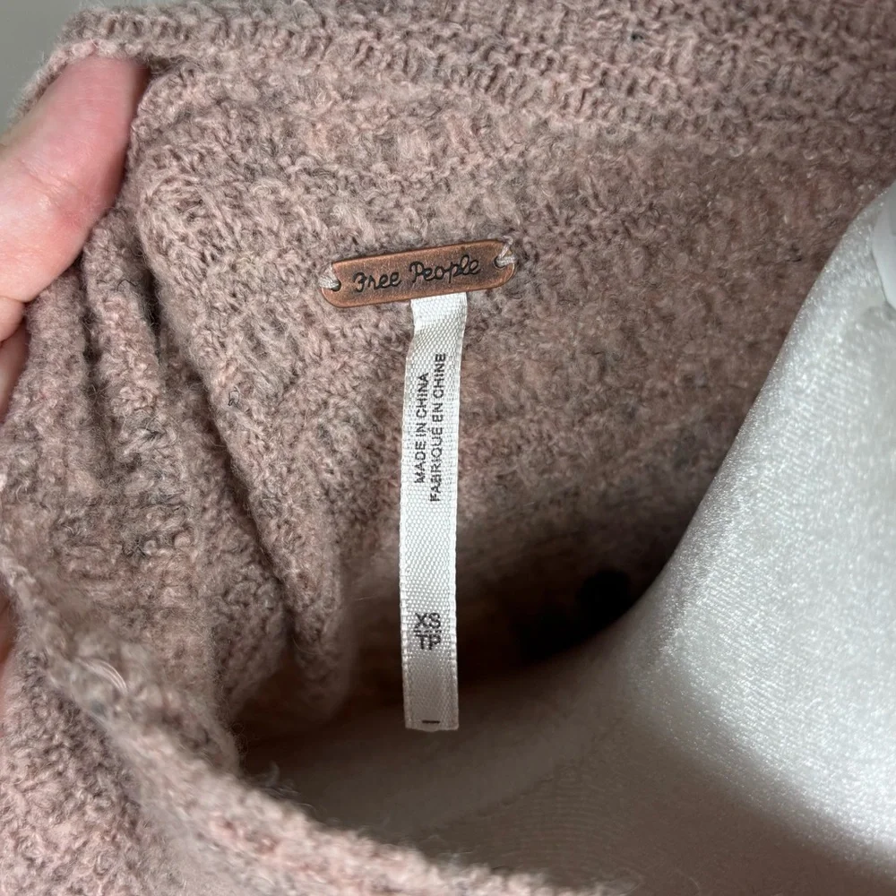 Free People Arctic Fox Wool Blend Zip‎ Back Sweater XS Boho Lagenlook Soft Girl